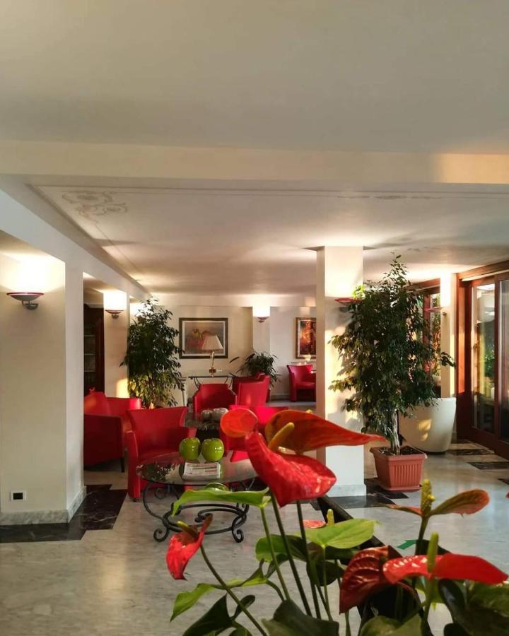 Hotel Vigna Salò Buitenkant foto