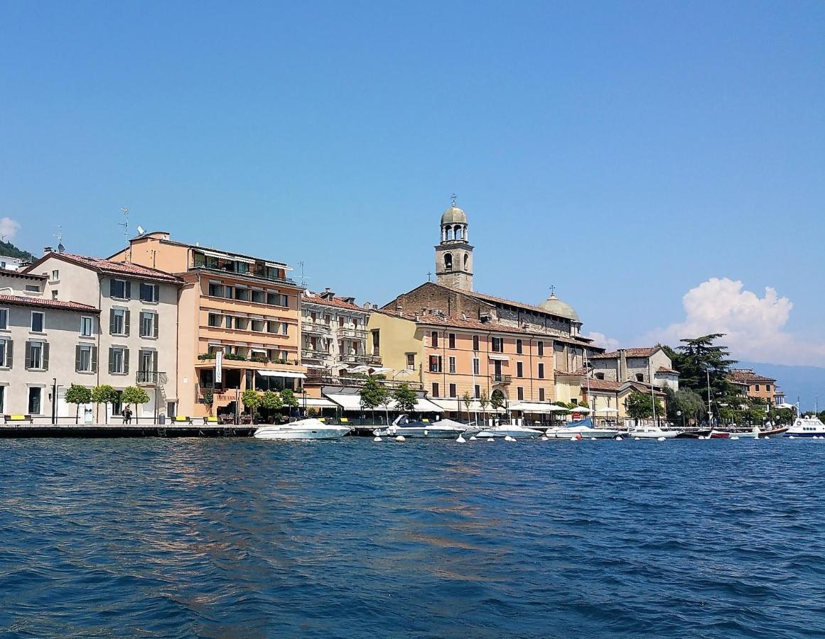 Hotel Vigna Salò Buitenkant foto